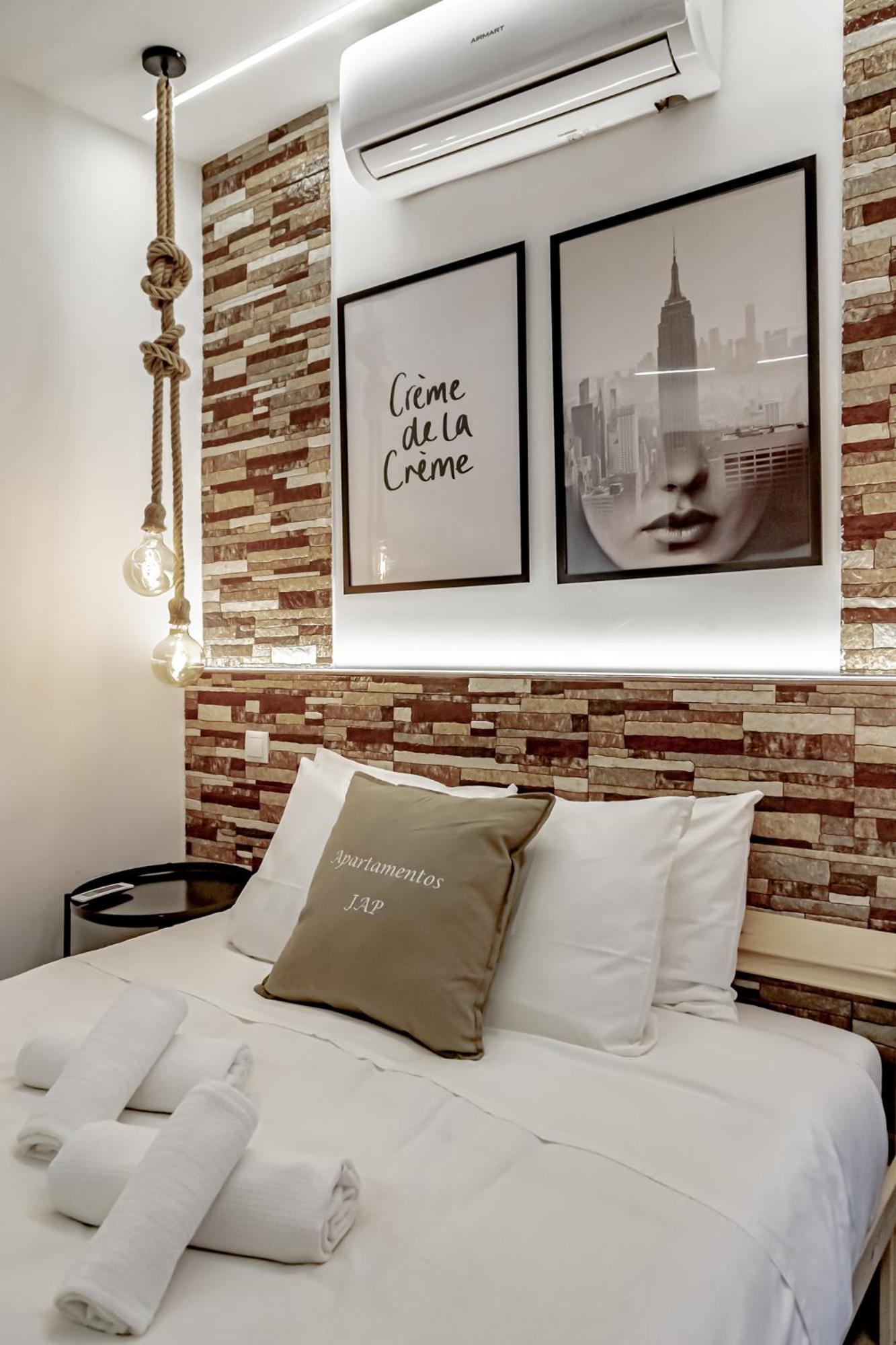 Apartamentos Estrecho Madrid Bilik gambar