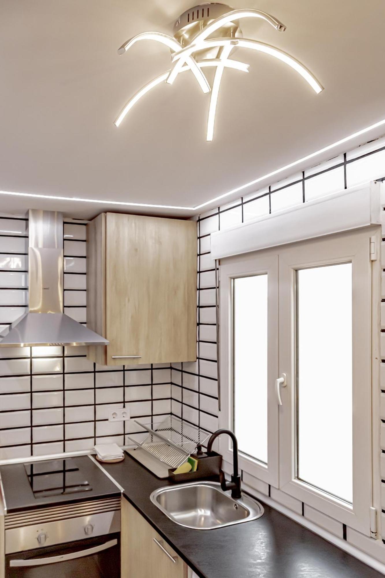 Apartamentos Estrecho Madrid Bilik gambar
