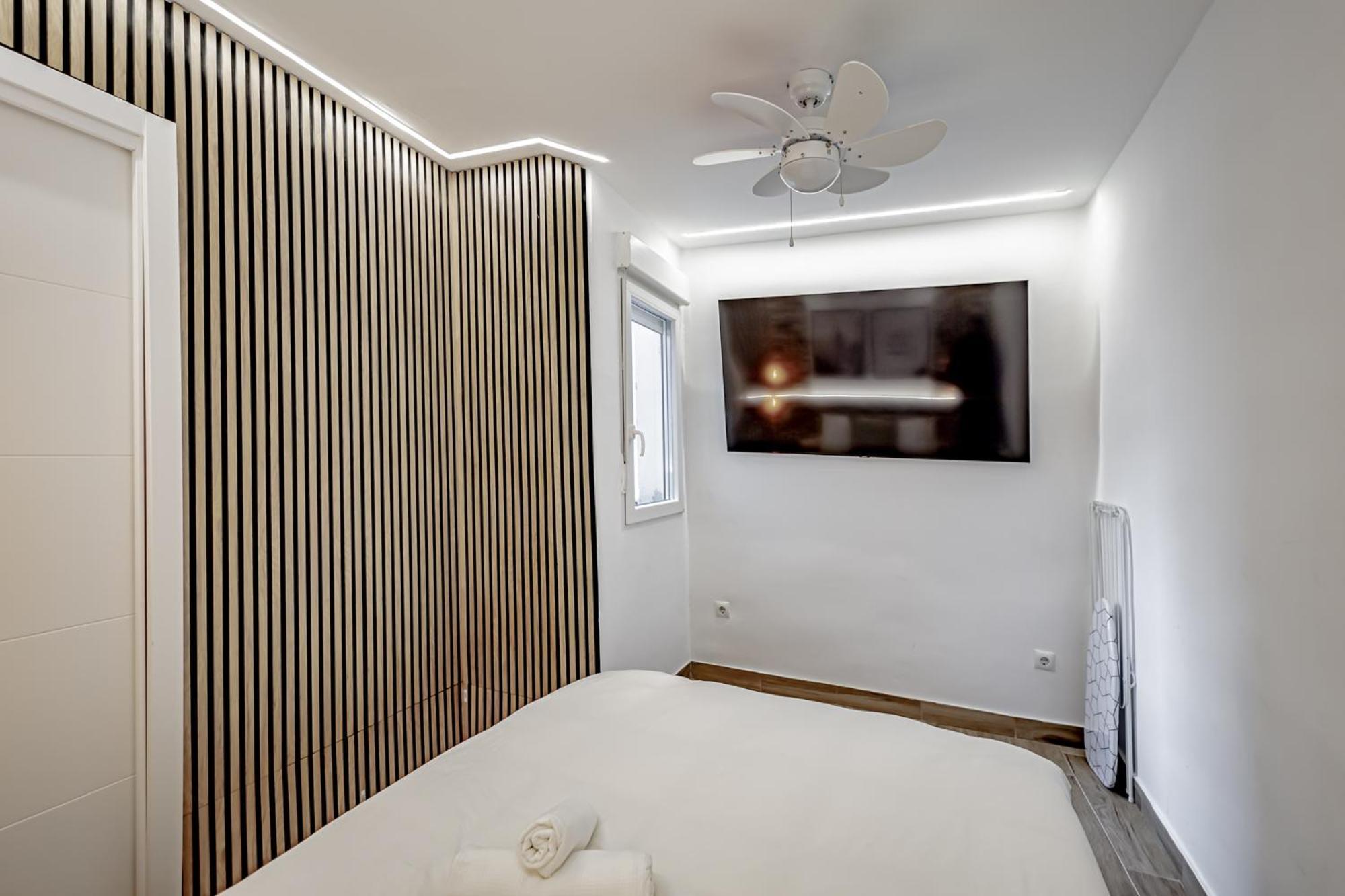 Apartamentos Estrecho Madrid Bilik gambar