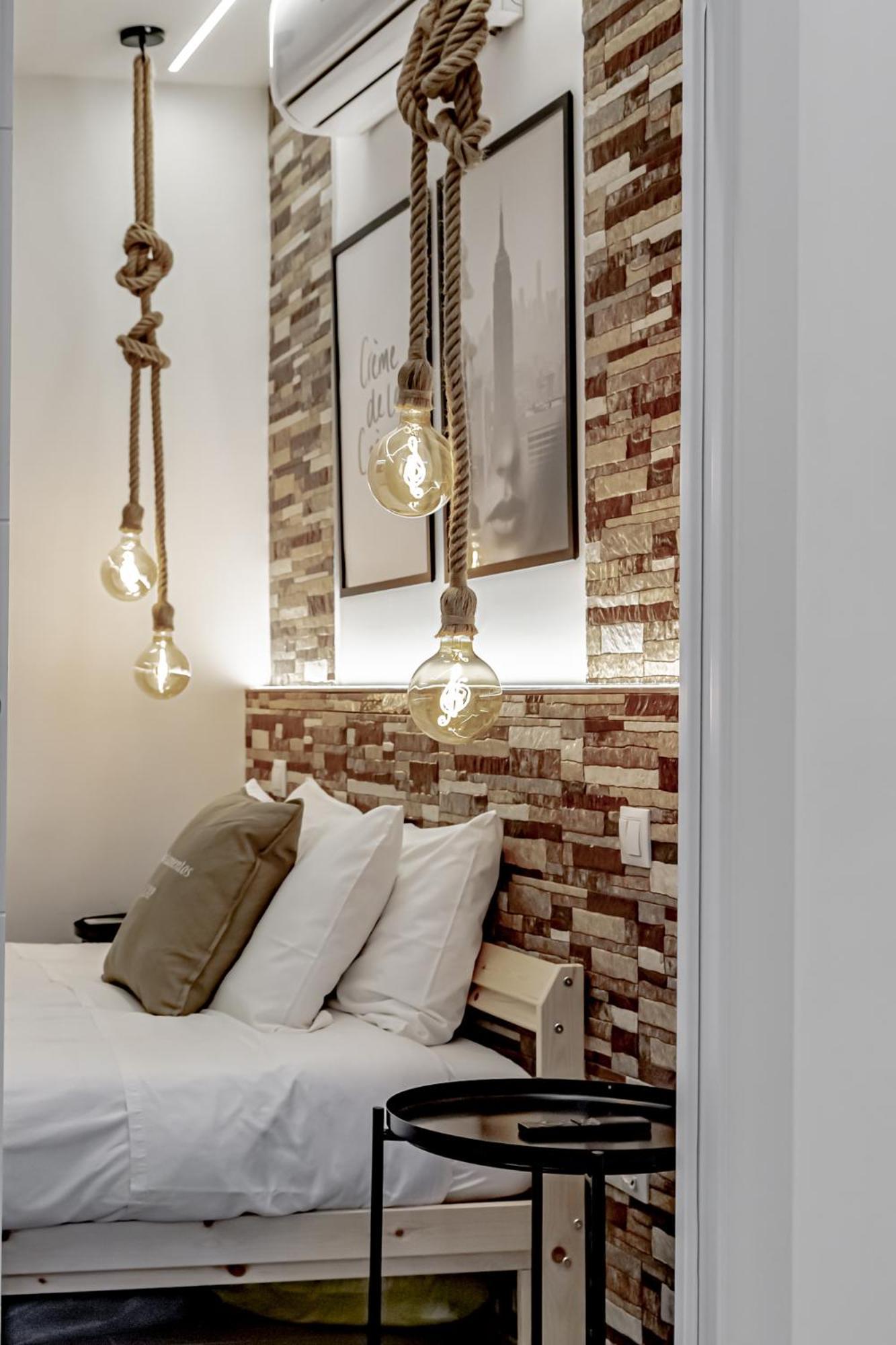 Apartamentos Estrecho Madrid Bilik gambar