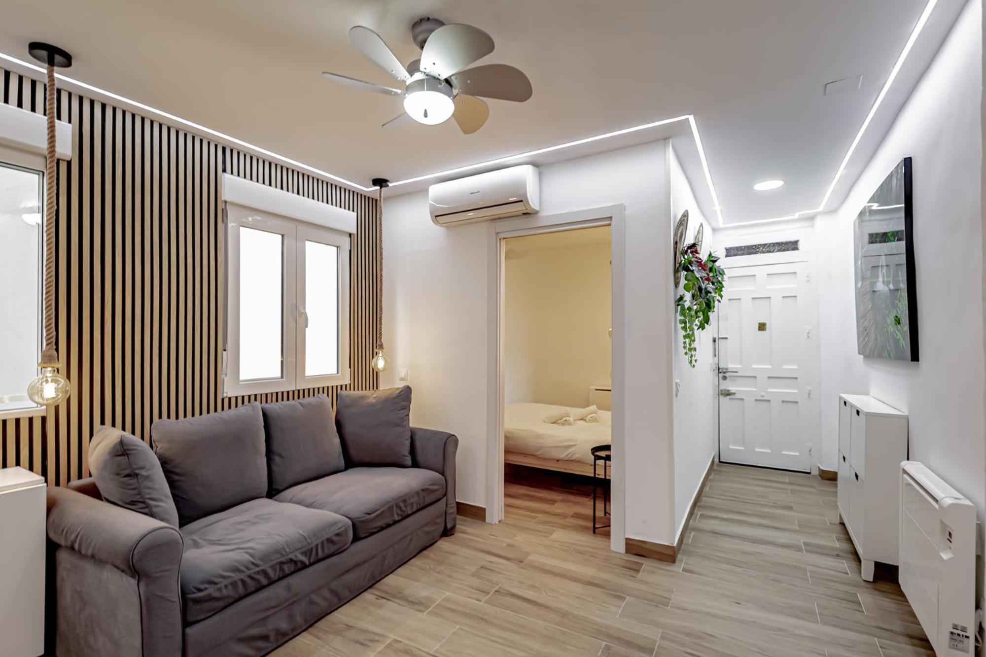 Apartamentos Estrecho Madrid Bilik gambar
