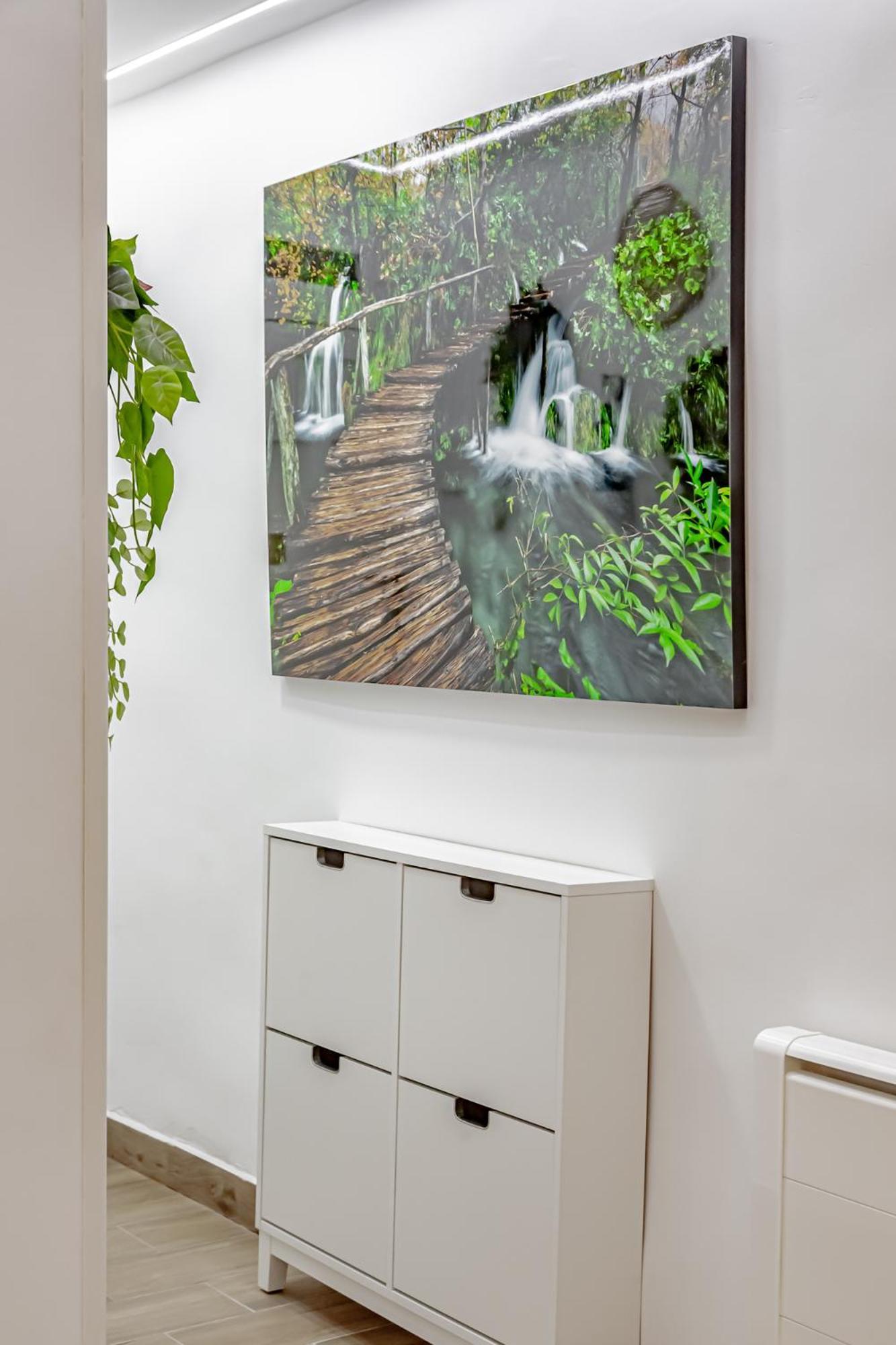 Apartamentos Estrecho Madrid Bilik gambar